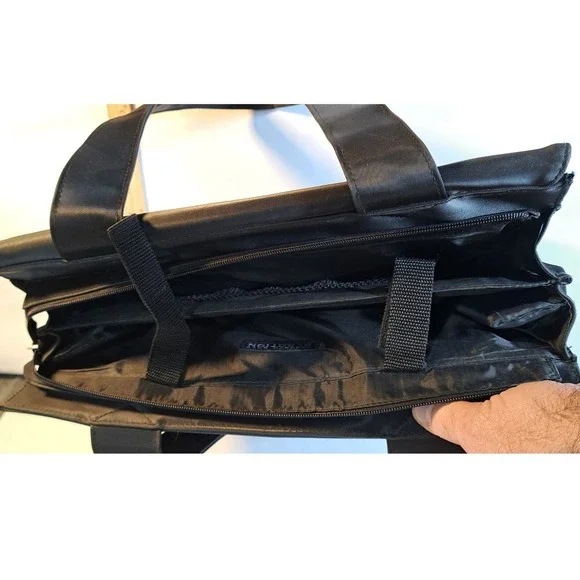 Kenneth Cole Reaction Black Nylon Laptop Briefcase Bag - Picture 4 of 12